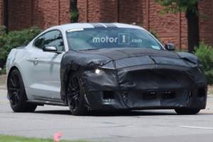 将于2018亮相 新Mustang Shelby GT500谍照