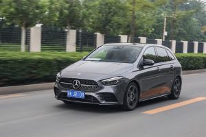 抛离曾经保姆车的头衔 测试奔驰B260 4MATIC