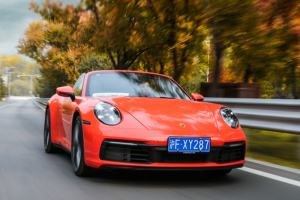 诱人的皮囊下承载有趣的灵魂 保时捷911 Carrera