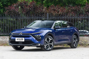 东风雪铁龙凡尔赛C5 X上市 售价14.37万元起 