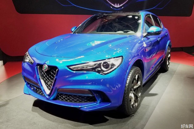 纽北最快量产SUV 实拍阿尔法·罗密欧Stelvio四叶草版