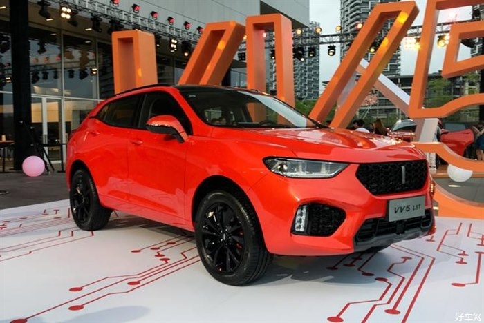 WEY VV5 1.5T车型上市 售价12.58-13.98万 