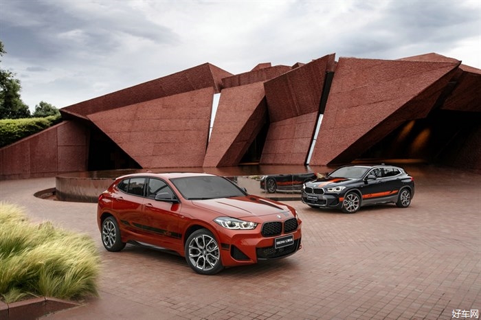 创新BMW X2曜夜版/锋芒版体验季邂逅蓉城万千型色