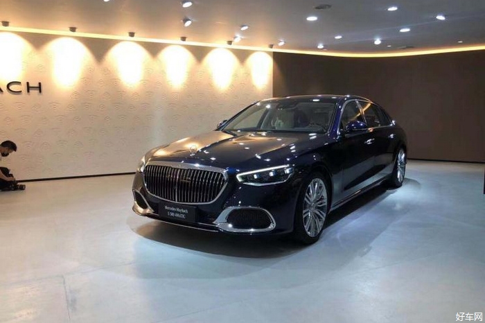 2021成都车展：迈巴赫S 580售238.80万元
