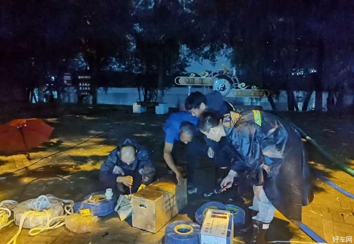 带动利益相关方参与捐助河南洪灾-宝马爱心基金助力河南受灾学校重建