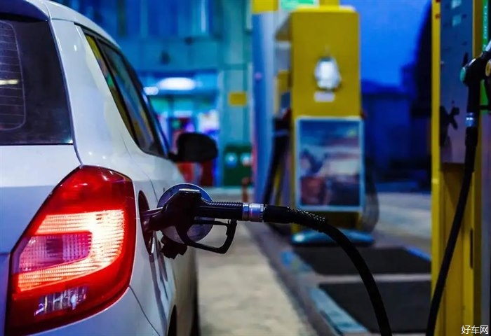 3月17日24时：92号汽油上调0.59元/升